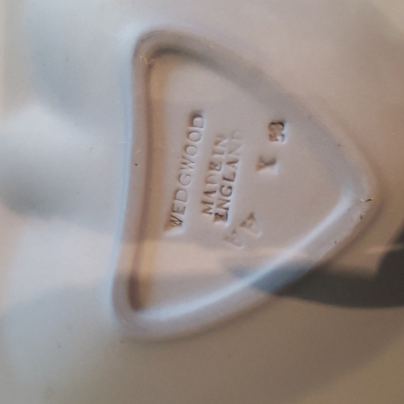 Adorable Wedgewood jasperwear dish - Picture 4 of 6